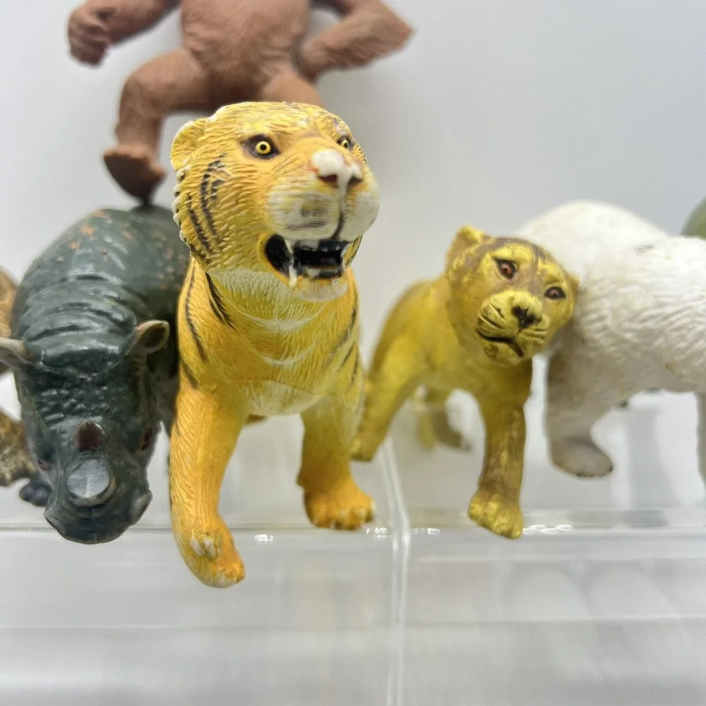 AAA Triple A‎ Zoo Animals Lot Of 25 Heavy Rubber Animal Vintage Elephant Turtle